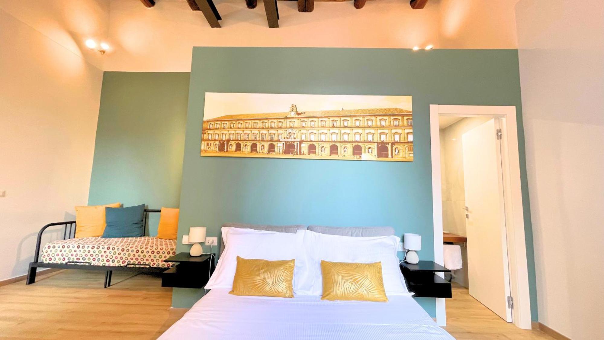 Palazzo Goyze Hotel Naples Room photo