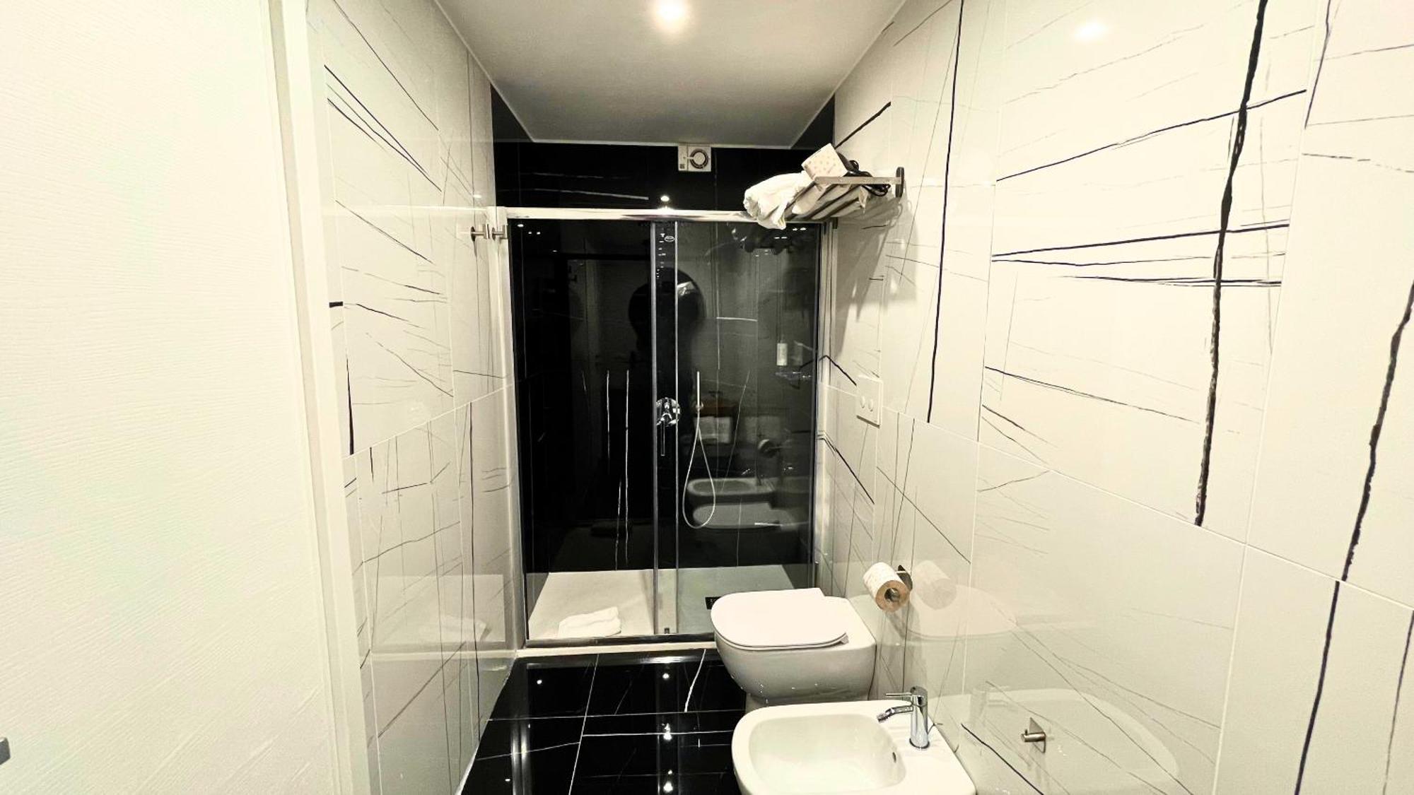Palazzo Goyze Hotel Naples Room photo